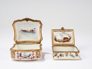 Tre tabacchiere in porcellana policroma  - Asta Incanti d'Arte - Associazione Nazionale - Case d'Asta italiane