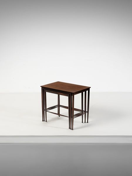 MANIFATTURA ITALIANA : Tre tavolini a nido.  - Asta Asta 503 | DESIGN E ARTI DECORATIVE DEL NOVECENTO Virtuale - Associazione Nazionale - Case d'Asta italiane