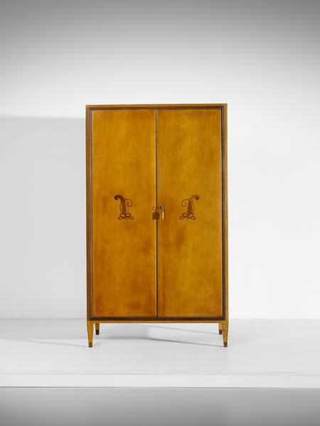 PAOLO BUFFA : Armadio a due ante decorate con tarsie a foglie d'acanto, esecuzione Serafino Arrighi, Cantù.  - Asta Asta 503 | DESIGN E ARTI DECORATIVE DEL NOVECENTO Virtuale - Associazione Nazionale - Case d'Asta italiane