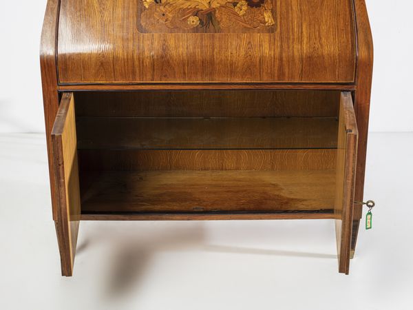 PAOLO BUFFA : Trumeau con base a due ante a battente, ribalta e alzata a vetrina terminante a cimasa, esecuzione Serafino Arrighi, Cantù .  - Asta Asta 503 | DESIGN E ARTI DECORATIVE DEL NOVECENTO Virtuale - Associazione Nazionale - Case d'Asta italiane