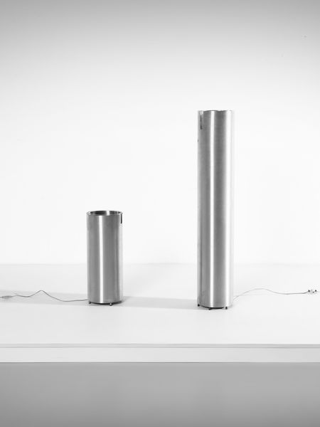 PALLUCCO : Coppia di vasi luminosi.  - Asta Asta 503 | DESIGN E ARTI DECORATIVE DEL NOVECENTO Virtuale - Associazione Nazionale - Case d'Asta italiane