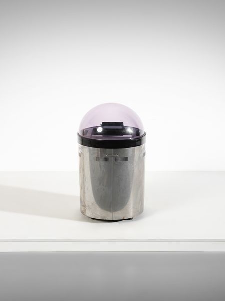 MANIFATTURA ITALIANA : Mobile bar frigorifero con rotelle space age.  - Asta Asta 503 | DESIGN E ARTI DECORATIVE DEL NOVECENTO Virtuale - Associazione Nazionale - Case d'Asta italiane