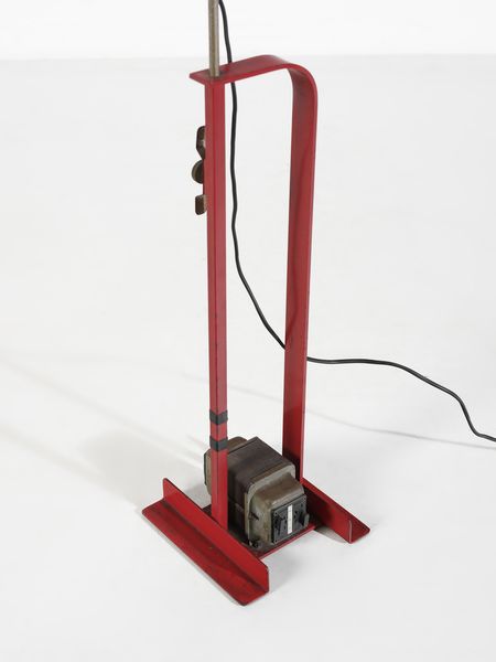 ACHILLE (1918-2002) & PIER GIACOMO (1913-1968)  CASTIGLIONI : Coppia di lampade da terra mod. Toio per Flos.  - Asta Asta 503 | DESIGN E ARTI DECORATIVE DEL NOVECENTO Virtuale - Associazione Nazionale - Case d'Asta italiane