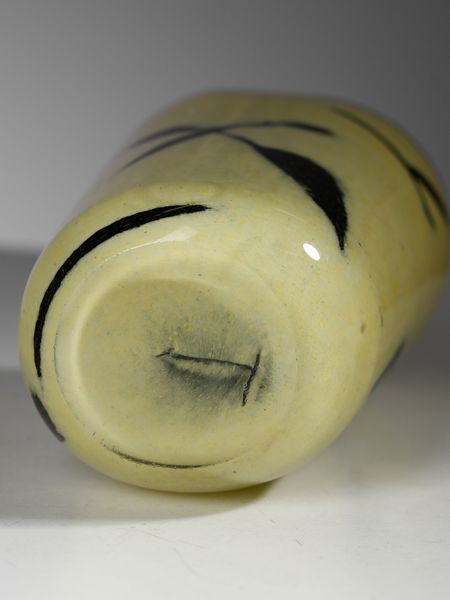 MANIFATTURA NORDICA : Piccolo vaso trococonico a sezione schiacciata.  - Asta Asta 503 | DESIGN E ARTI DECORATIVE DEL NOVECENTO Virtuale - Associazione Nazionale - Case d'Asta italiane