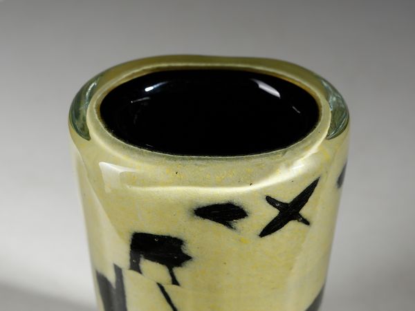 MANIFATTURA NORDICA : Piccolo vaso trococonico a sezione schiacciata.  - Asta Asta 503 | DESIGN E ARTI DECORATIVE DEL NOVECENTO Virtuale - Associazione Nazionale - Case d'Asta italiane