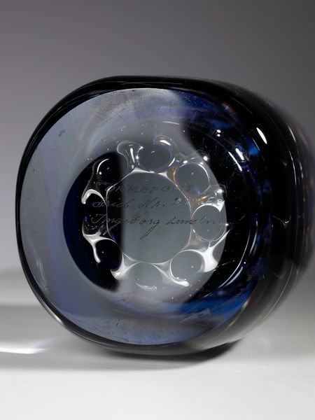 Ingeborg Lundin : Vaso a motivi geometrici della serie Ariel mod. 299-E.3 per Orrefors, Svezia.  - Asta Asta 503 | DESIGN E ARTI DECORATIVE DEL NOVECENTO Virtuale - Associazione Nazionale - Case d'Asta italiane