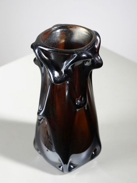 MANIFATTURA MURANESE : Vaso informale con estroflessioni .  - Asta Asta 503 | DESIGN E ARTI DECORATIVE DEL NOVECENTO Virtuale - Associazione Nazionale - Case d'Asta italiane