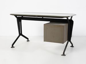 BBPR GRUPPO : Scrivania mod. Arco per Olivetti Synthesis.  - Asta Asta 503 | DESIGN E ARTI DECORATIVE DEL NOVECENTO Virtuale - Associazione Nazionale - Case d'Asta italiane