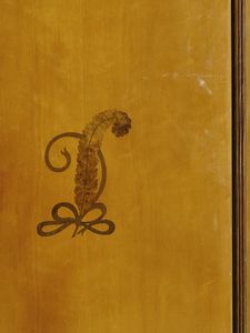 PAOLO BUFFA : Armadio a due ante decorate con tarsie a foglie d'acanto, esecuzione Serafino Arrighi, Cantù.  - Asta Asta 503 | DESIGN E ARTI DECORATIVE DEL NOVECENTO Virtuale - Associazione Nazionale - Case d'Asta italiane