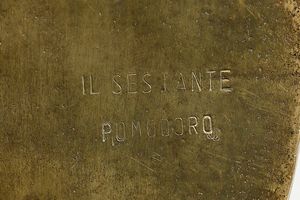 GIO (1930-2002) & ARNALDO (n. 1926) POMODORO : Piatto per Il Sestante, Milano.  - Asta Asta 503 | DESIGN E ARTI DECORATIVE DEL NOVECENTO Virtuale - Associazione Nazionale - Case d'Asta italiane