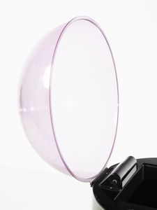 MANIFATTURA ITALIANA : Mobile bar frigorifero con rotelle space age.  - Asta Asta 503 | DESIGN E ARTI DECORATIVE DEL NOVECENTO Virtuale - Associazione Nazionale - Case d'Asta italiane