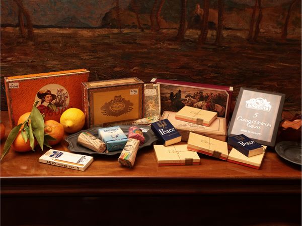 Assortimento di pregiati sigari  - Asta Due case fiorentine - Associazione Nazionale - Case d'Asta italiane