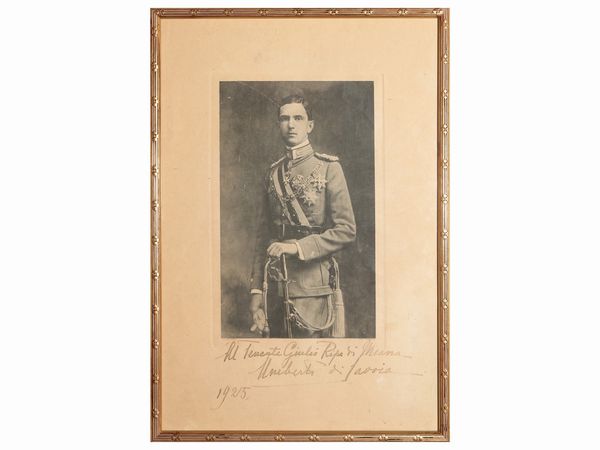 Militaria: Fotografia di Umberto di Savoia, 1925  - Asta Due case fiorentine - Associazione Nazionale - Case d'Asta italiane