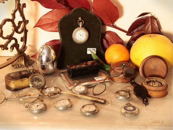 Miscellanea di ninnoli e curiosit�, anche in argento  - Asta Due case fiorentine - Associazione Nazionale - Case d'Asta italiane