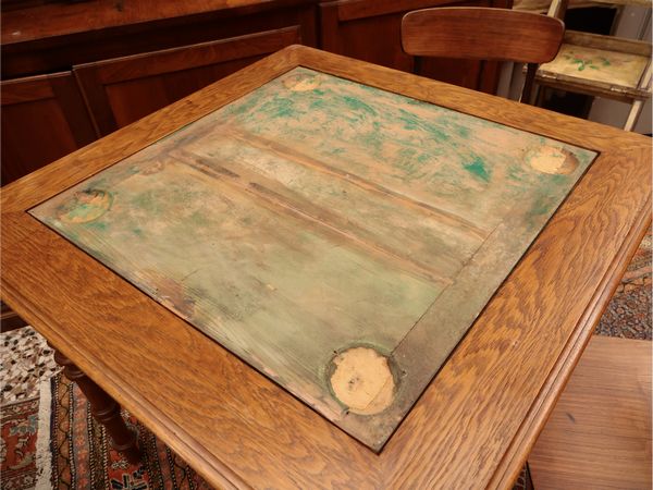 Tavolo da gioco in rovere  - Asta Due case fiorentine - Associazione Nazionale - Case d'Asta italiane