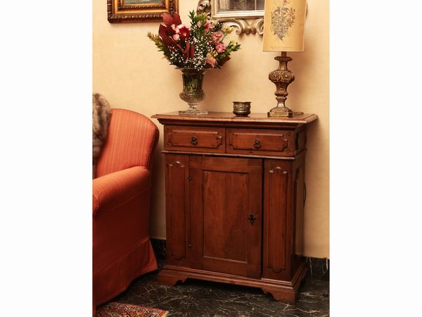 Crendenzino in noce  - Asta Due case fiorentine - Associazione Nazionale - Case d'Asta italiane