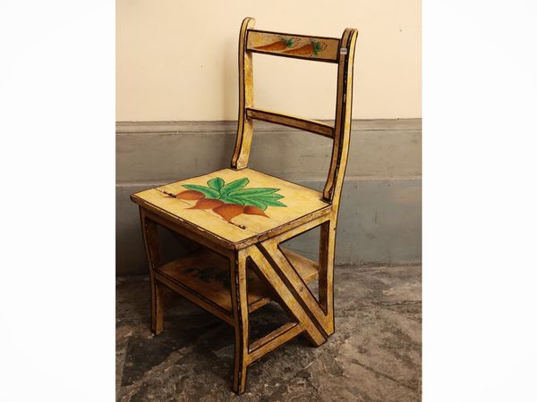 Sedia scaletta rustica da biblioteca in legno laccato  - Asta Due case fiorentine - Associazione Nazionale - Case d'Asta italiane