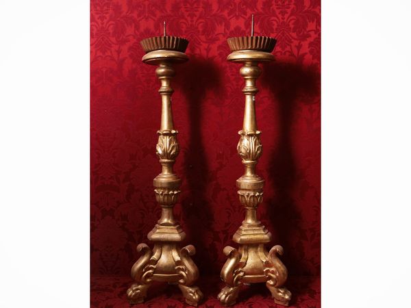 Coppia di torciere in legno intagliato e dorato  - Asta Due case fiorentine - Associazione Nazionale - Case d'Asta italiane