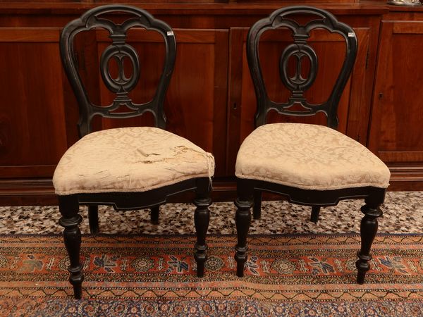 Coppia di sedie in legno ebanizzato  - Asta Due case fiorentine - Associazione Nazionale - Case d'Asta italiane