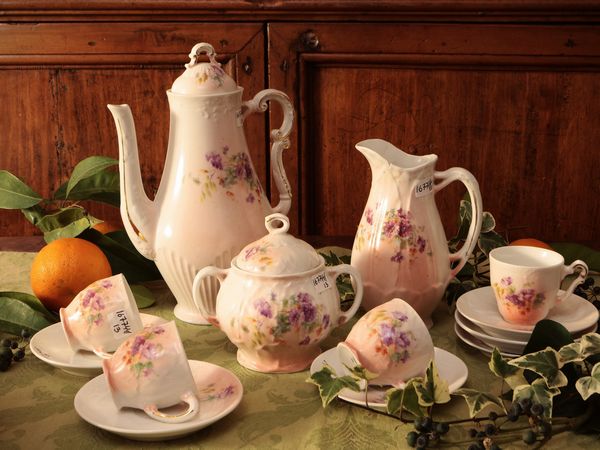 Servizio da caff� in porcellana, Ginori  - Asta Due case fiorentine - Associazione Nazionale - Case d'Asta italiane