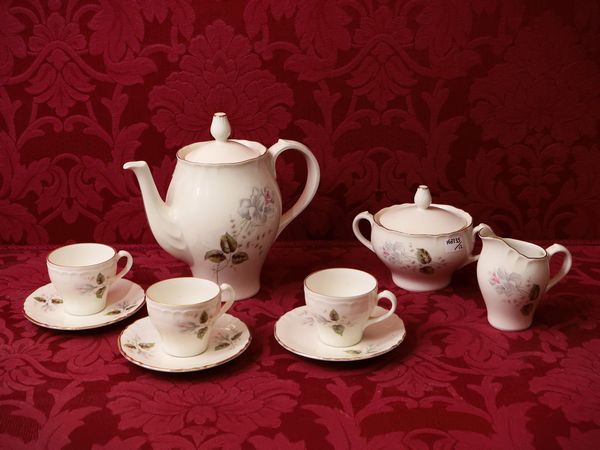 Servizio da caffè in porcellana, Richard Ginori  - Asta Due case fiorentine - Associazione Nazionale - Case d'Asta italiane