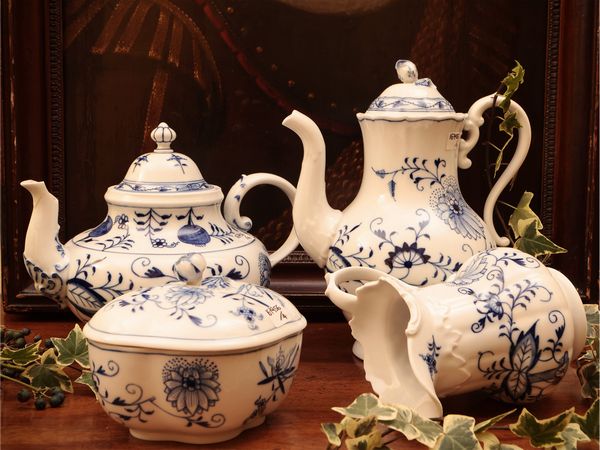 Set per servire caff� in porcellana, Meissen  - Asta Due case fiorentine - Associazione Nazionale - Case d'Asta italiane