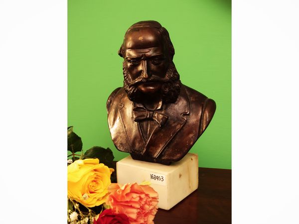 Busto virile in metallo  - Asta Due case fiorentine - Associazione Nazionale - Case d'Asta italiane