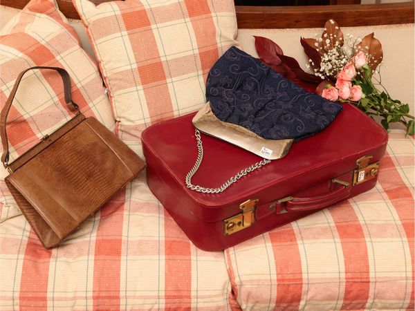 Lotto di accessori vintage  - Asta Due case fiorentine - Associazione Nazionale - Case d'Asta italiane