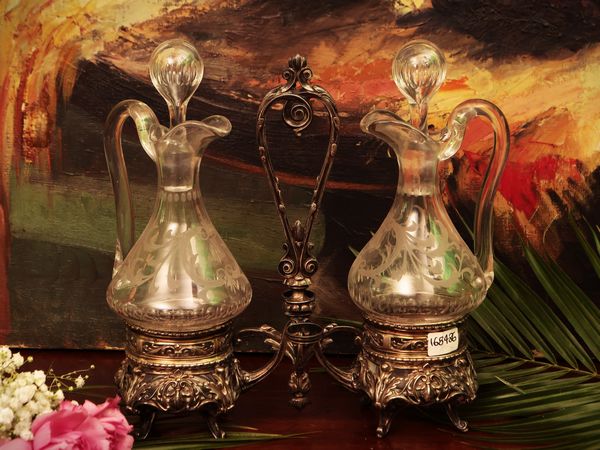 Oliera in argento  - Asta Due case fiorentine - Associazione Nazionale - Case d'Asta italiane