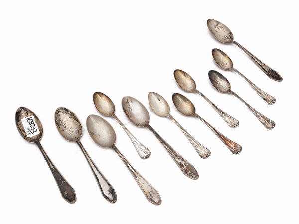 Miscellanea di cucchiaini in argento  - Asta Due case fiorentine - Associazione Nazionale - Case d'Asta italiane