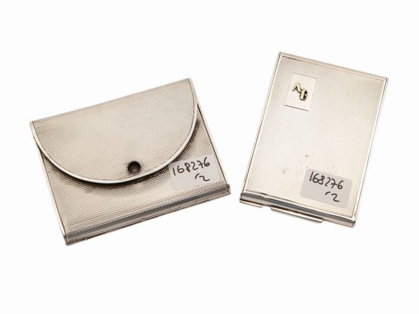 Due piccoli vanity set da borsetta in argento satinato  - Asta Due case fiorentine - Associazione Nazionale - Case d'Asta italiane