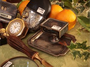 Curiosità da scrivania  - Asta Due case fiorentine - Associazione Nazionale - Case d'Asta italiane