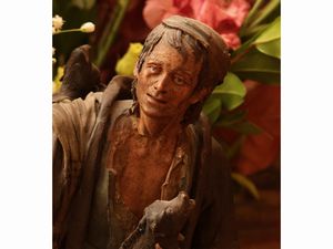 Figura da presepe in gesso policromo  - Asta Due case fiorentine - Associazione Nazionale - Case d'Asta italiane