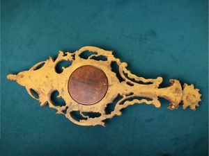 Coppia di ventole in legno intagliato e dorato  - Asta Due case fiorentine - Associazione Nazionale - Case d'Asta italiane