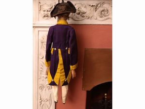 Servetta e servitore in livrea  - Asta Due case fiorentine - Associazione Nazionale - Case d'Asta italiane