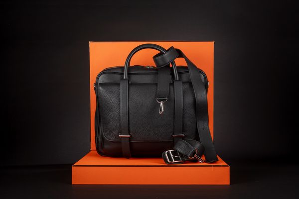 Hermès : Borsa Steve Meeting II  - Asta Luxury Fashion - Associazione Nazionale - Case d'Asta italiane
