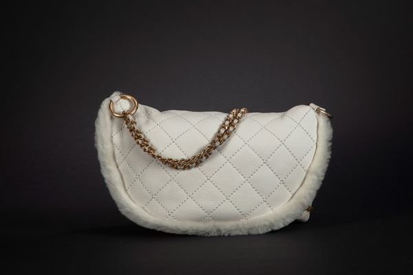 CHANEL : Marsupio  - Asta Luxury Fashion - Associazione Nazionale - Case d'Asta italiane
