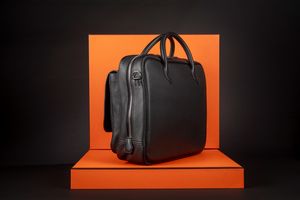 Hermès : Borsa Steve Meeting II  - Asta Luxury Fashion - Associazione Nazionale - Case d'Asta italiane