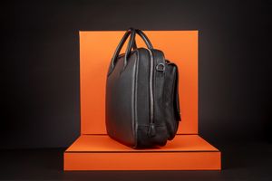 Hermès : Borsa Steve Meeting II  - Asta Luxury Fashion - Associazione Nazionale - Case d'Asta italiane