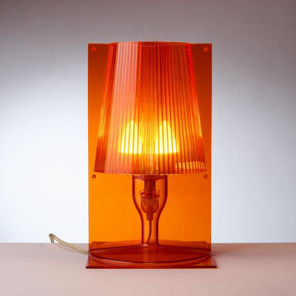 Ferruccio Laviani : Lampada da tavolo “Take”  - Asta LA CASA DELL'ARCHITETTO Asta di Design - Associazione Nazionale - Case d'Asta italiane
