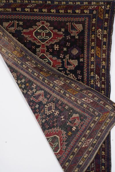 Tappeto Shirvan, Caucaso fine XIX secolo  - Asta Tappeti antichi dalla collezione di Manlio e Raoul Cabib - Associazione Nazionale - Case d'Asta italiane