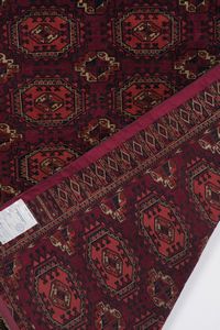Tappeto Salor, Turkestan occidentale fine XIX secolo  - Asta Tappeti antichi dalla collezione di Manlio e Raoul Cabib - Associazione Nazionale - Case d'Asta italiane