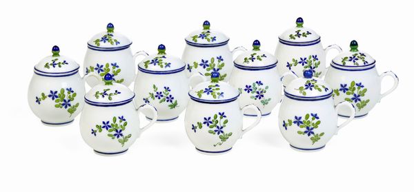 Dieci cremiere<BR>Torino, Manifattura di Vinovo, periodi Gioanetti (1780-1815), 1800 circa<BR>  - Asta Maioliche e Porcellane - Associazione Nazionale - Case d'Asta italiane