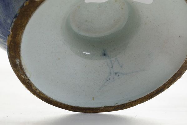 Vaso da elettuari<BR>Savona, fabbrica della società Chiodo e Peirano, probabilmente inizio del XVIII secolo<BR>  - Asta Maioliche e Porcellane - Associazione Nazionale - Case d'Asta italiane