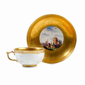 Tazza con piatto <BR>Meissen, 1740 circa<BR>  - Asta Maioliche e Porcellane - Associazione Nazionale - Case d'Asta italiane