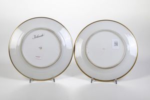 Coppia di piatti dalla serie �Vues pittoresques de l�Europe�<BR>Probabilmente Francia, nello stile di S�vres, seconda met� del XIX secolo  - Asta Maioliche e Porcellane - Associazione Nazionale - Case d'Asta italiane