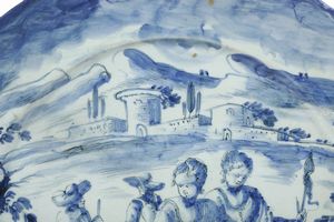Piatto “reale”<BR>Albisola, fabbrica Grosso, fine del XVII secolo<BR>  - Asta Maioliche e Porcellane - Associazione Nazionale - Case d'Asta italiane