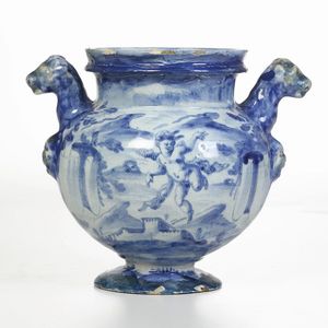 Vaso da elettuari<BR>Savona, fabbrica della società Chiodo e Peirano, probabilmente inizio del XVIII secolo<BR>  - Asta Maioliche e Porcellane - Associazione Nazionale - Case d'Asta italiane