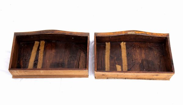 Coppia di comÃ² italiani, Luigi XVI  - Asta  Arredi Antichi, Oggetti d'Arte, Curiosities con una selezione di tappeti - Associazione Nazionale - Case d'Asta italiane