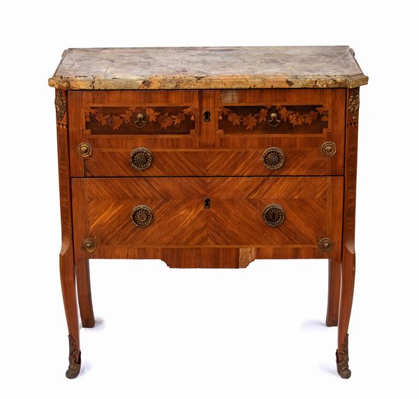 ComÃ² intarsiato Napoleone III francese  - Asta  Arredi Antichi, Oggetti d'Arte, Curiosities con una selezione di tappeti - Associazione Nazionale - Case d'Asta italiane